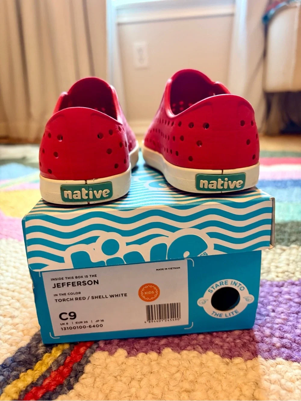 Jefferson Natives in Torch Red - size C9